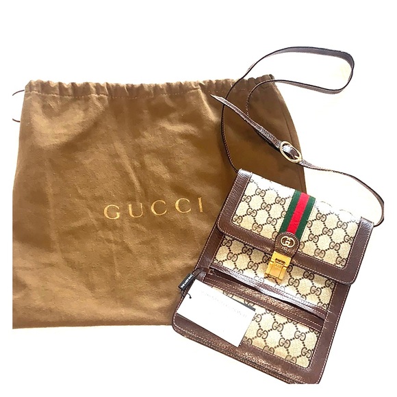 Gucci Handbags - GUCCI messenger bag